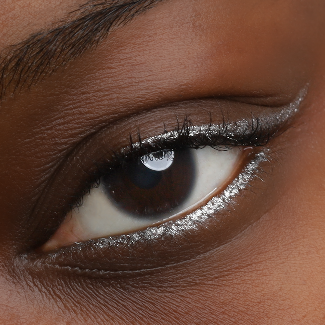 COSLINE Kajal / Eyeliner Silver 106 Maimouna