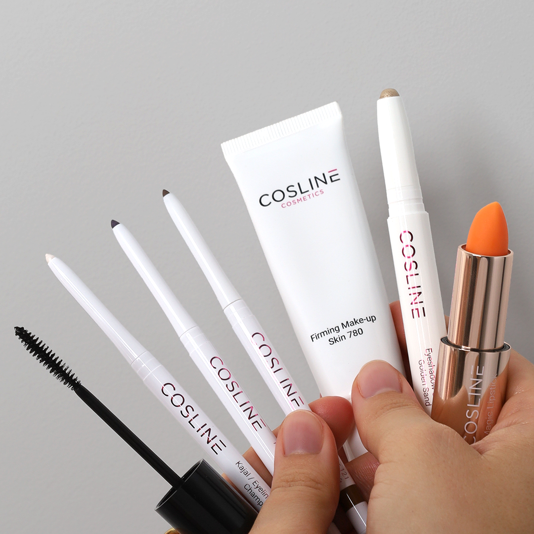 COSLINE Magic Set in Hand